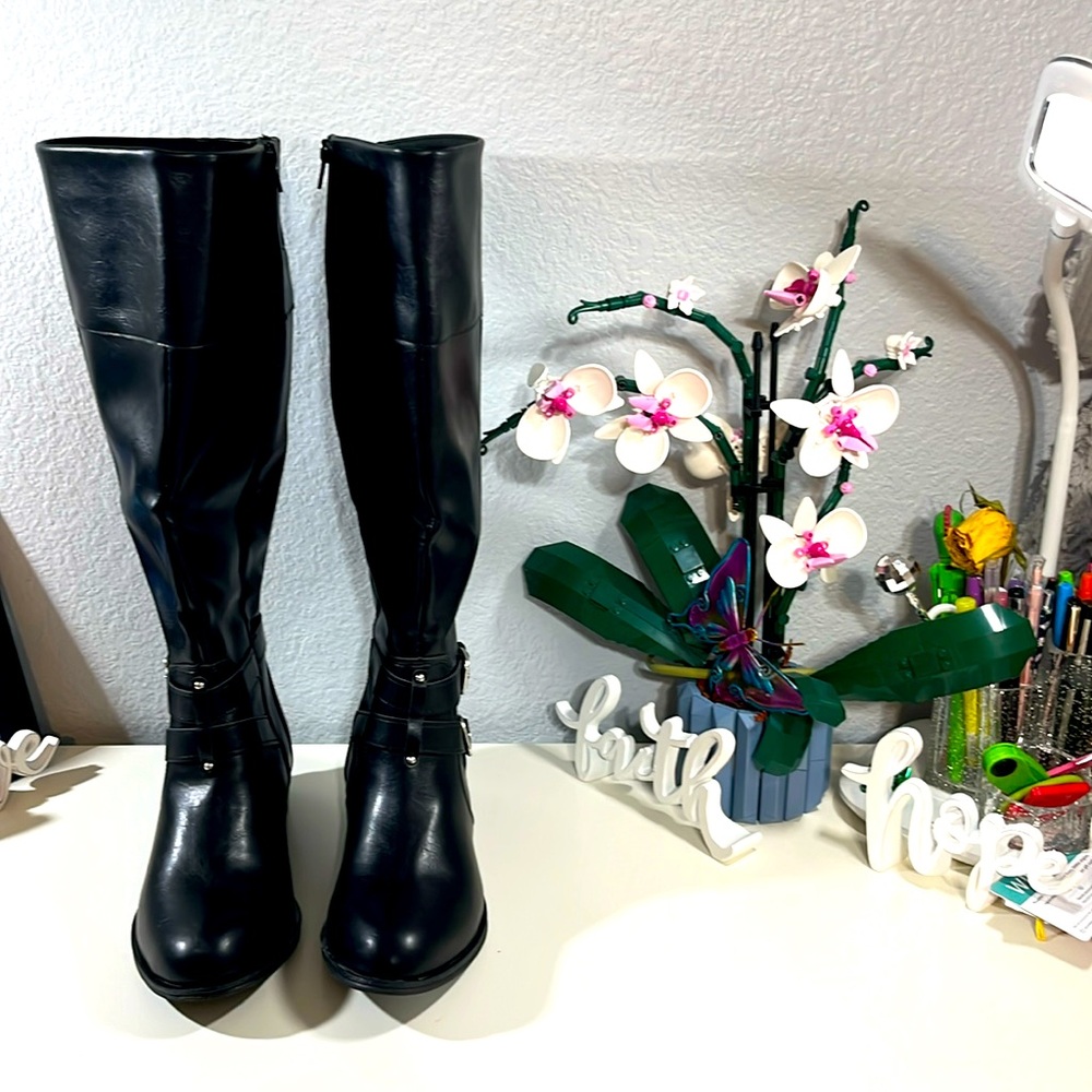 Arizona Jean Boots! 👢